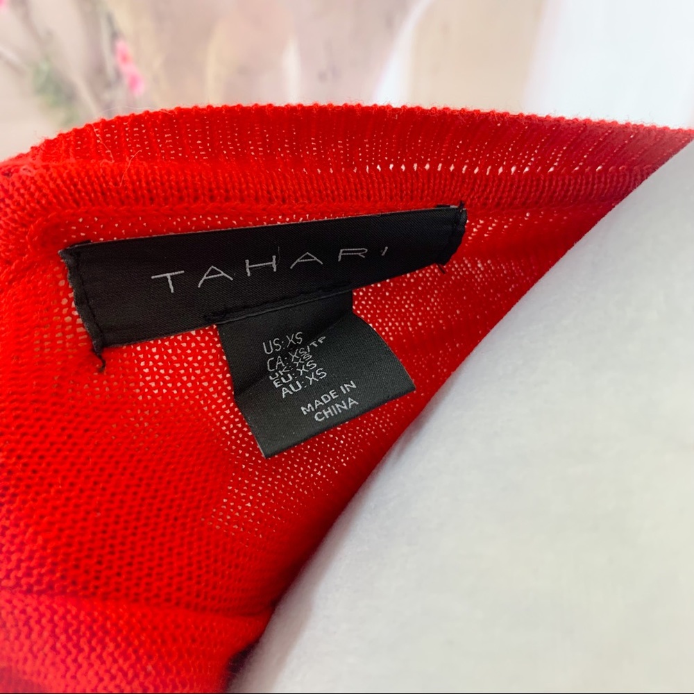NEW Tahari Side Button Crew Neck Red Sweater - Picture 10 of 11